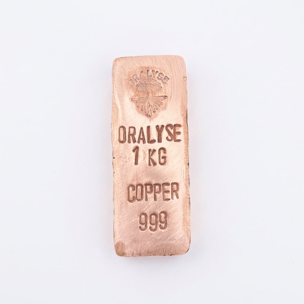 Lingot cuivre 1kg artisanal numéroté, vue de face — Atelier Oralyse